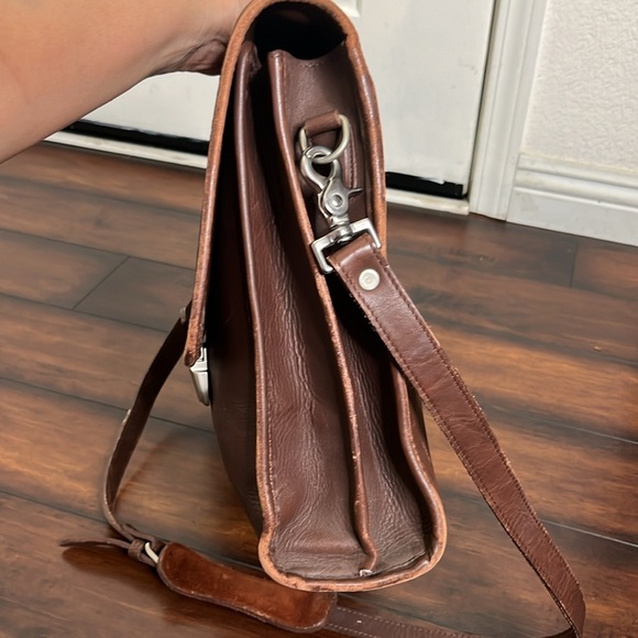 Denise Messenger Shoulder Bag Full Grain Leather Made in USA Academia  Preppy - Picture 5 of 13